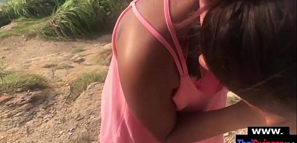  Beachside outdoor quickie fuck with Thai wifey